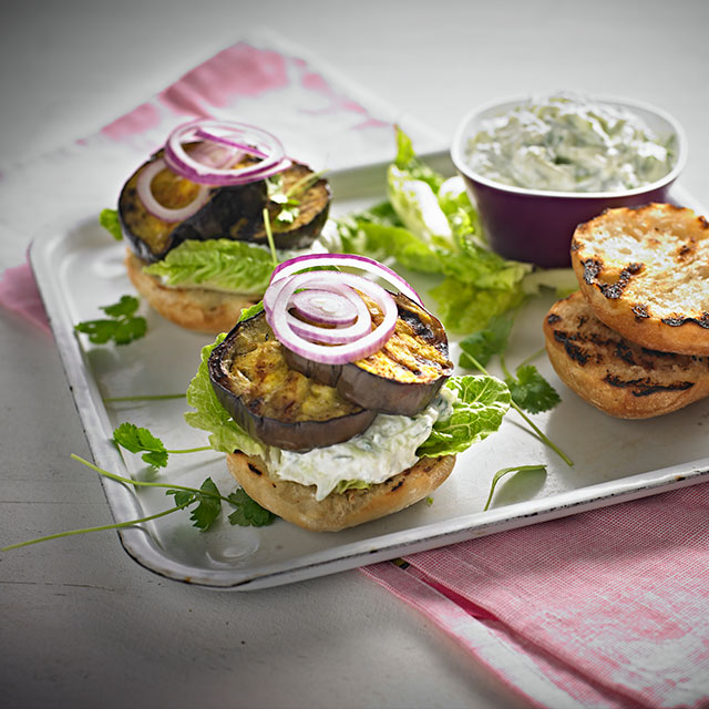 Aubergineburger Med Tzatziki 1 Square